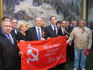 ОАО «МРСК Центра и Приволжья» несет Знамя Победы
