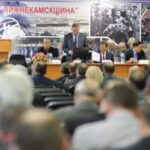 Рост цен на бензин характеризует работу правительства в предвыборный год, говорят депутаты