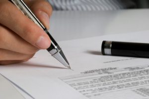 ОАО «Колэнергосбыт» уведомляет об одностороннем отказе от исполнения договоров энергоснабжения