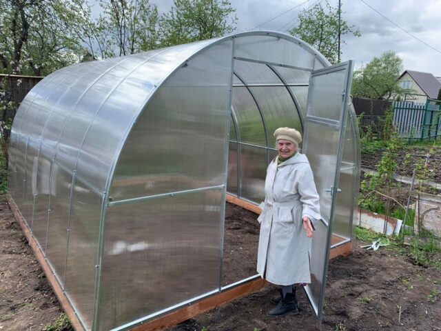 Специалисты «Россети Центр и Приволжье Ивэнерго» помогли ветерану-энергетику обустроить дачу