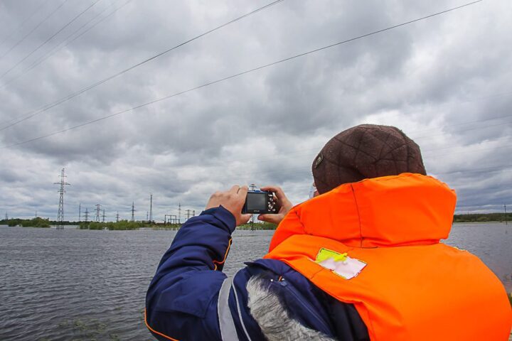 «Россети Тюмень» усилили контроль за состоянием энергообъектов, находящихся в зоне подтопления
