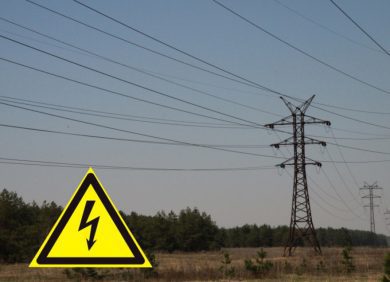 Энергетики Калугаэнерго накануне школьных каникул призывают взрослых напомнить детям о правилах элек