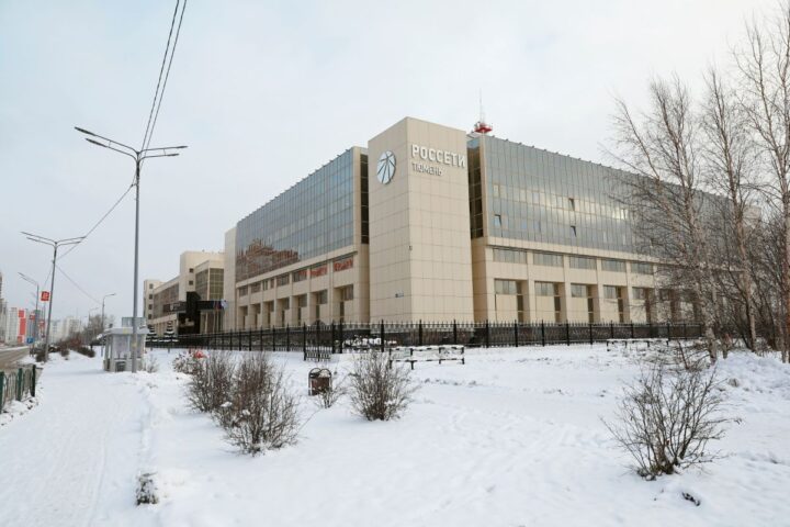 «Россети Тюмень» установили микропроцессорную защиту на подстанции, питающей третий город Югры