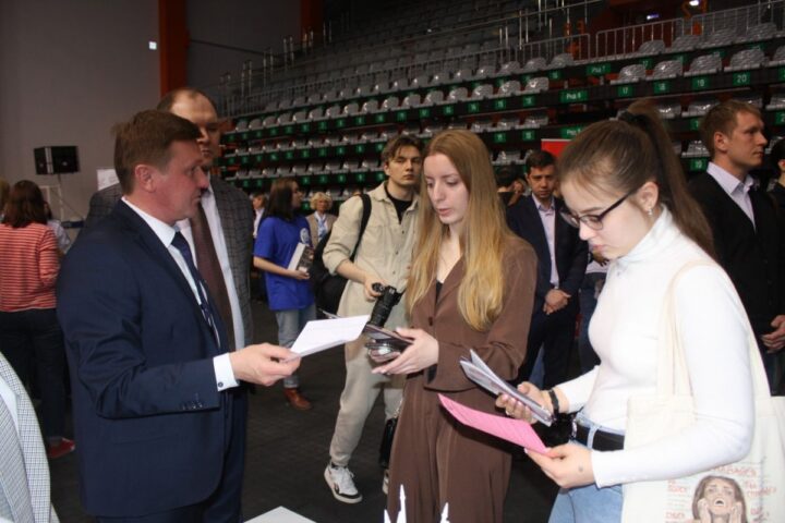 Специалисты «Ивэнерго» рассказали о преимуществах работы в филиале на первой в регионе межвузовской