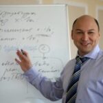 В связи с отменой перехода на зимнее время следует перепрограммировать электросчетчики