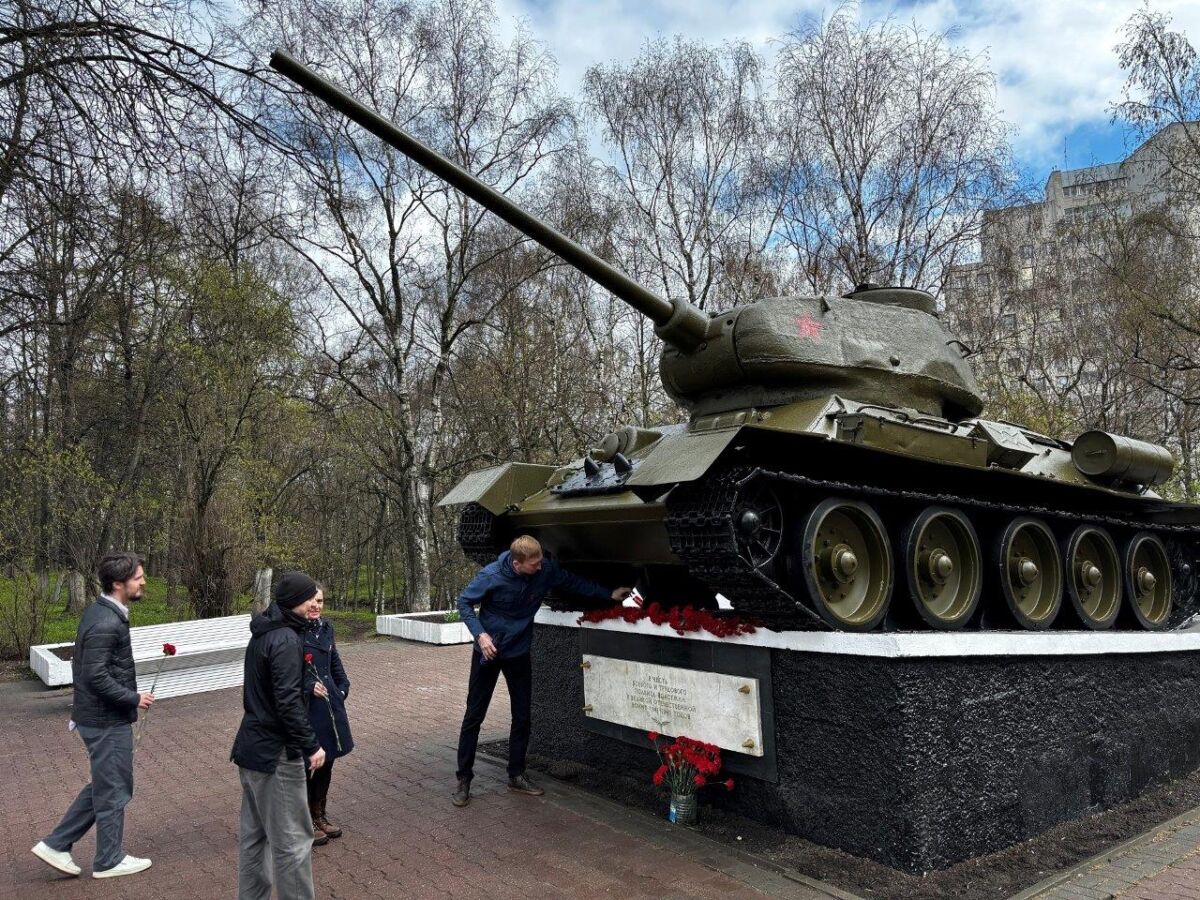 В Вологде почтили память героев прошлого и настоящего 2