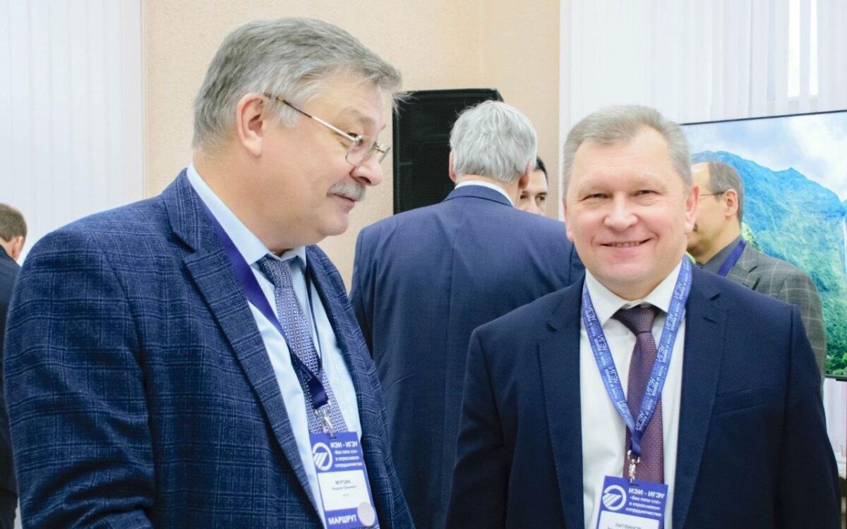 09.12.2025 Системный оператор поздравил ИГЭУ с 95-летним юбилеем 7
